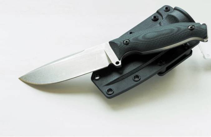 Fixed vs folding knife comparison